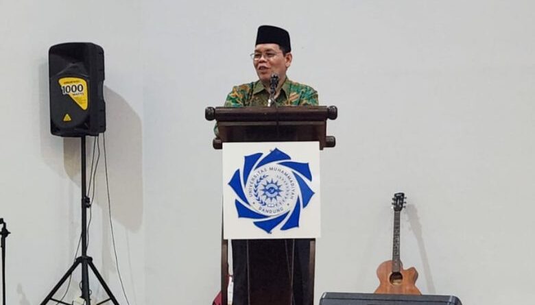 MUI Secretary General Encourages Muhammadiyah Bandung University as Halal Industry Research Center